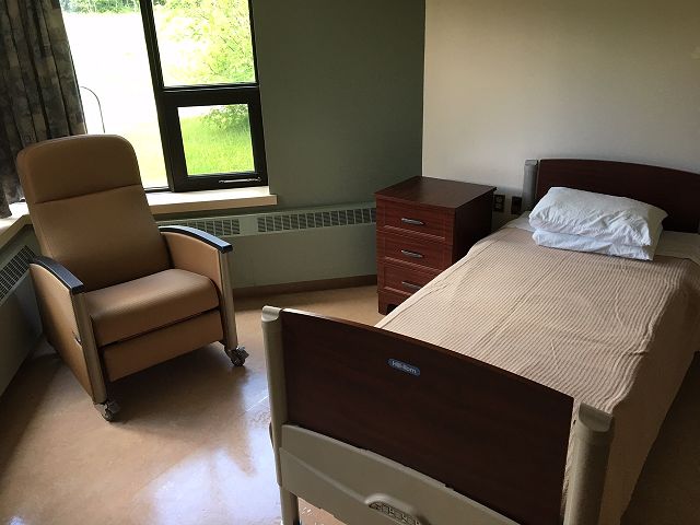 New furniture beds for long-term care residents